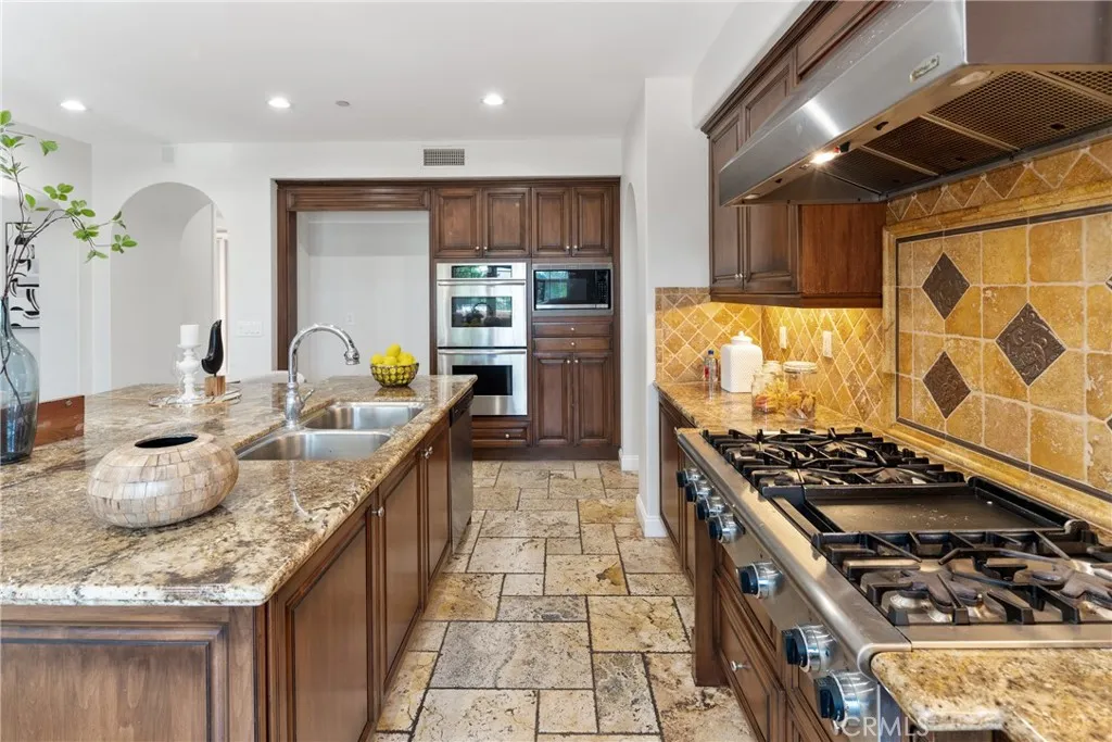 15 Basilica Place, Ladera Ranch, California 92694 home-pic-21