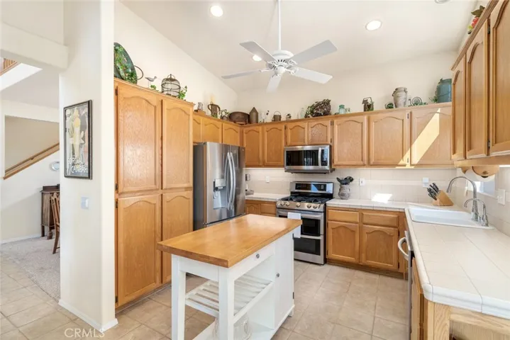 1725 Winchester Way, Santa Maria, California 93454