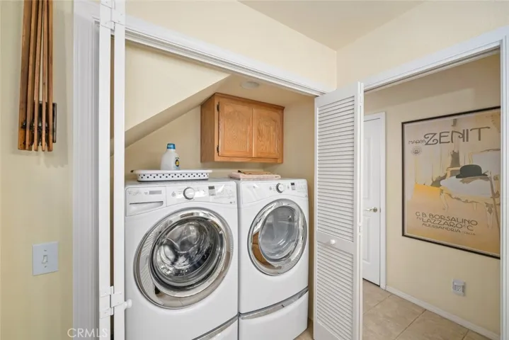1725 Winchester Way, Santa Maria, California 93454