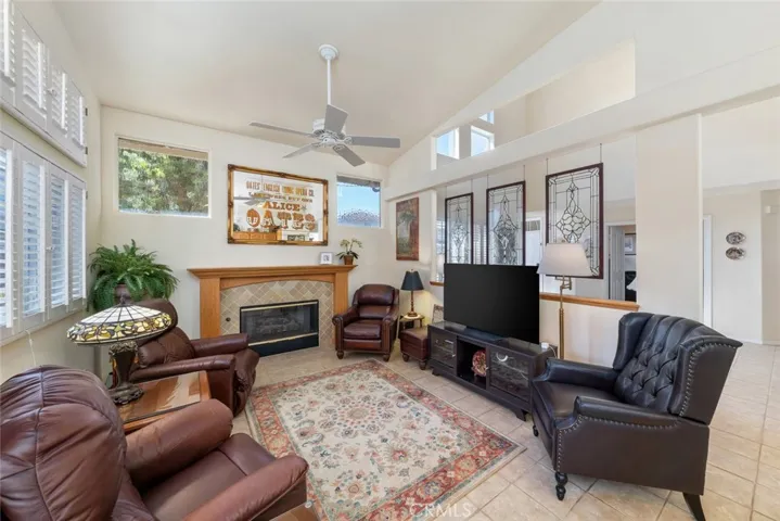 1725 Winchester Way, Santa Maria, California 93454