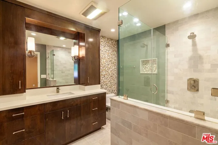 1400 Caddington Drive, Rancho Palos Verdes, California 90275