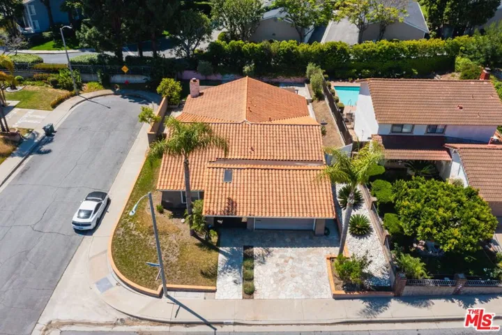 1400 Caddington Drive, Rancho Palos Verdes, California 90275
