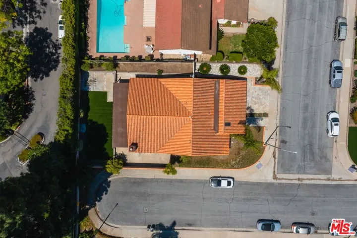1400 Caddington Drive, Rancho Palos Verdes, California 90275