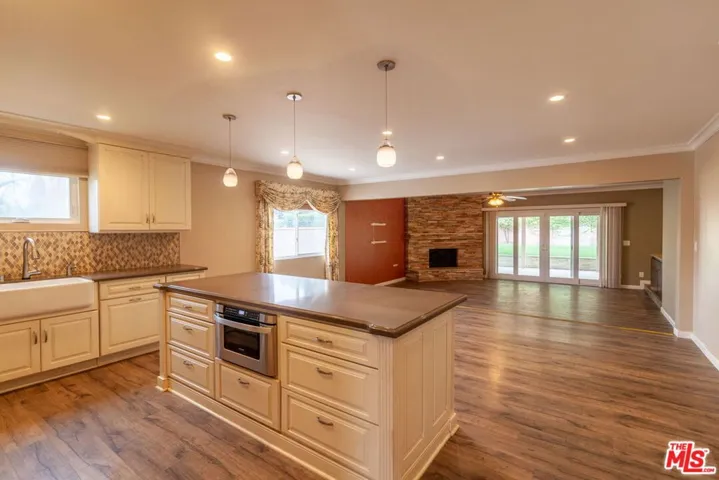 1400 Caddington Drive, Rancho Palos Verdes, California 90275