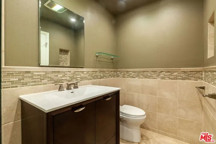 1400 Caddington Drive, Rancho Palos Verdes, California 90275