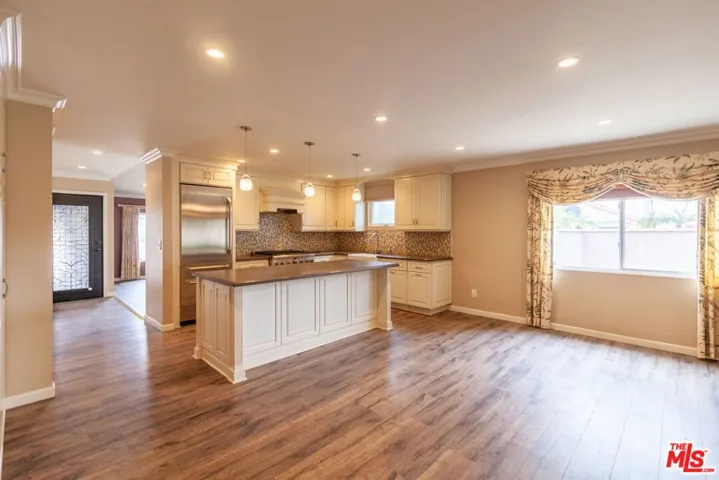 1400 Caddington Drive, Rancho Palos Verdes, California 90275