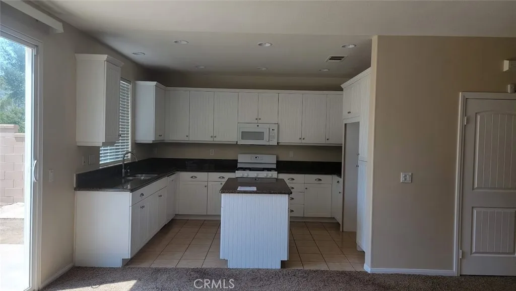 35781 Bobcat Way, Murrieta, California 92563 home-pic-1
