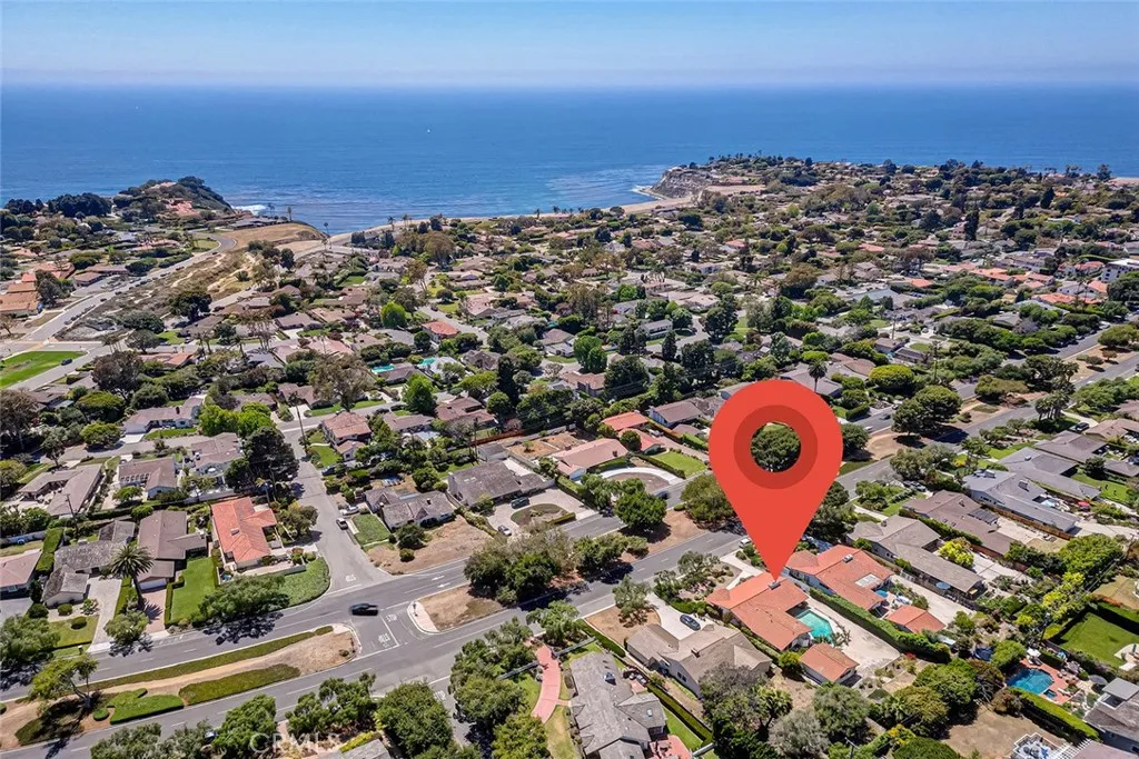 2552 Palos Verdes Drive W, Palos Verdes Estates, California 90274 home-pic-34