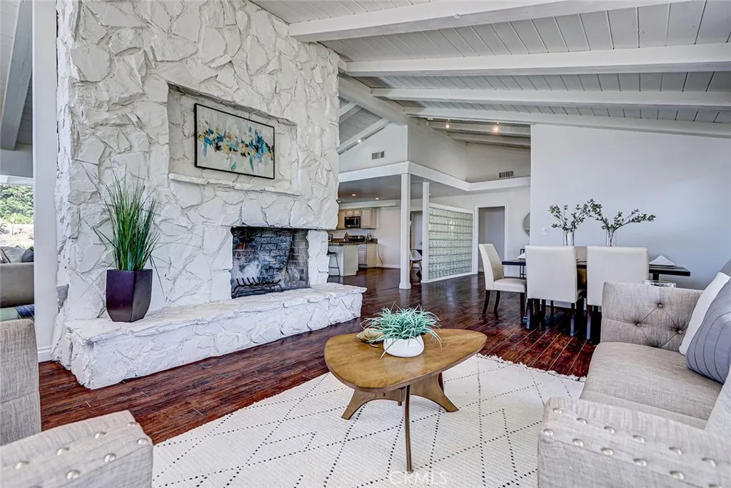 2552 Palos Verdes Drive W, Palos Verdes Estates, California 90274 home-pic-18