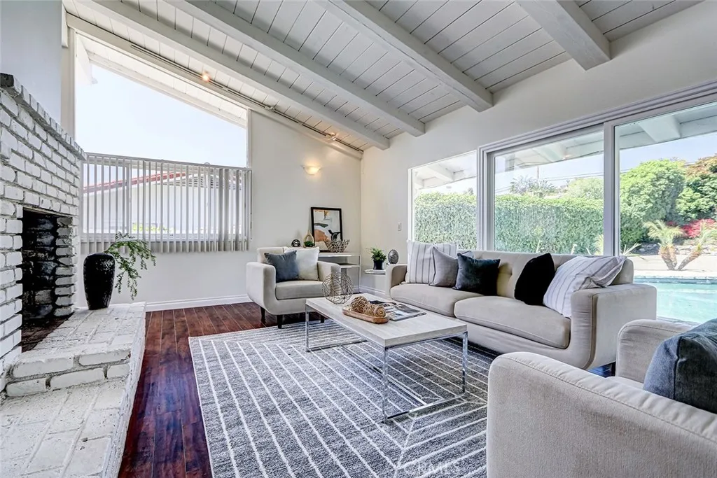 2552 Palos Verdes Drive W, Palos Verdes Estates, California 90274 home-pic-4