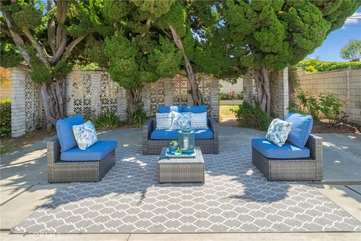 27128 Springcreek Road, Rancho Palos Verdes, California 90275