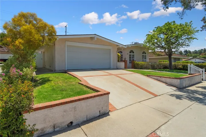 27128 Springcreek Road, Rancho Palos Verdes, California 90275