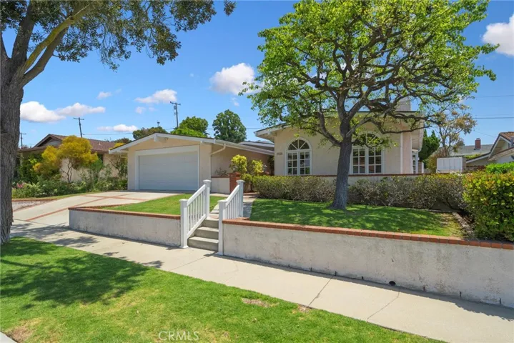 27128 Springcreek Road, Rancho Palos Verdes, California 90275