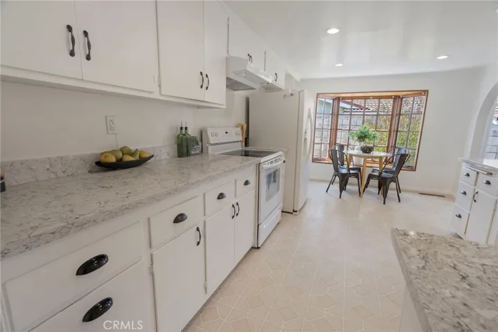27128 Springcreek Road, Rancho Palos Verdes, California 90275