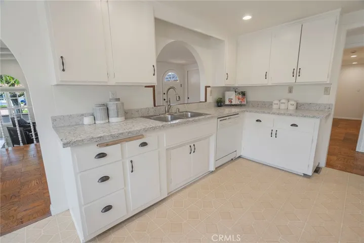 27128 Springcreek Road, Rancho Palos Verdes, California 90275