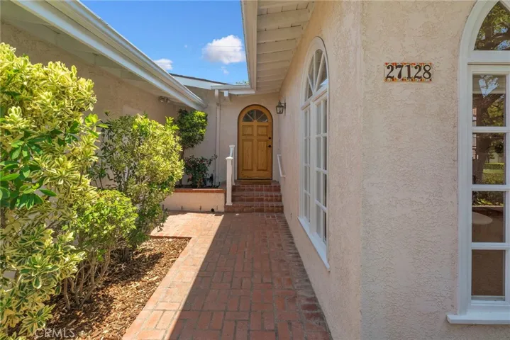 27128 Springcreek Road, Rancho Palos Verdes, California 90275