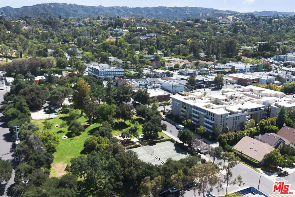 4949 Genesta Avenue 112a, Encino, California 91316 home-pic-28