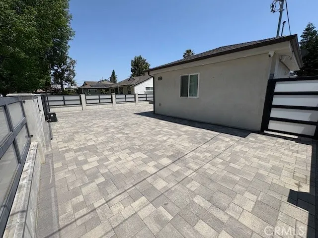 14148 Cohasset Street, Van Nuys, California 91405 home-pic-5