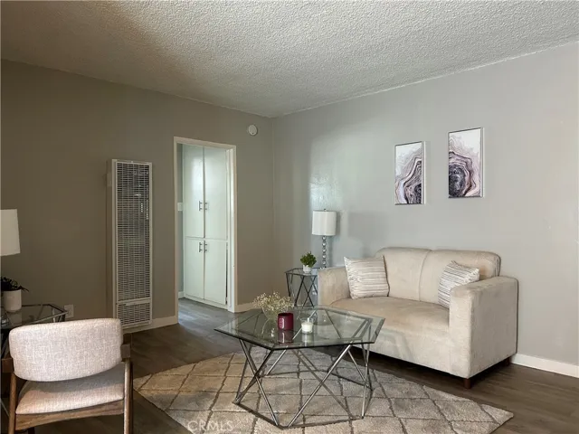 3337 S Durango Avenue, Los Angeles, California 90034