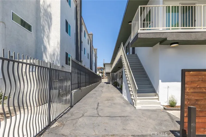 3337 S Durango Avenue, Los Angeles, California 90034