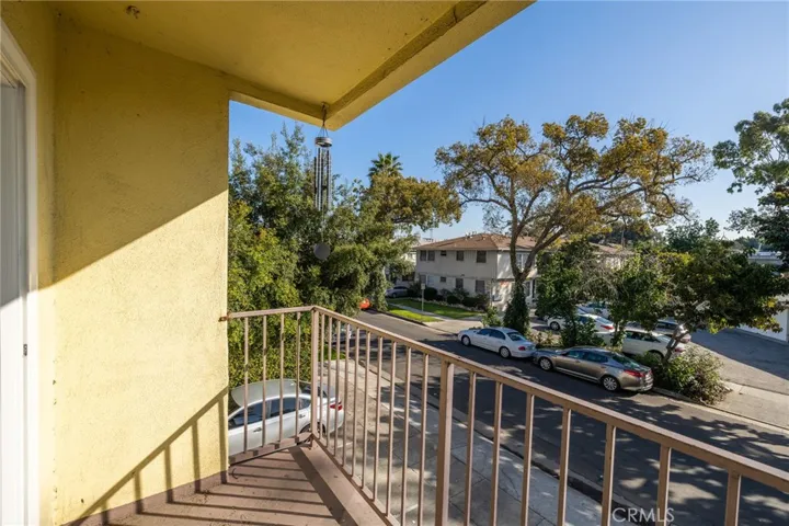 3337 S Durango Avenue, Los Angeles, California 90034