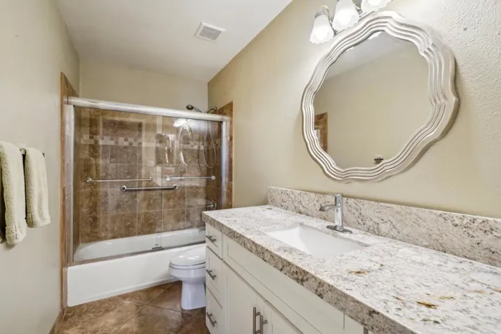 Full bathroom for guests