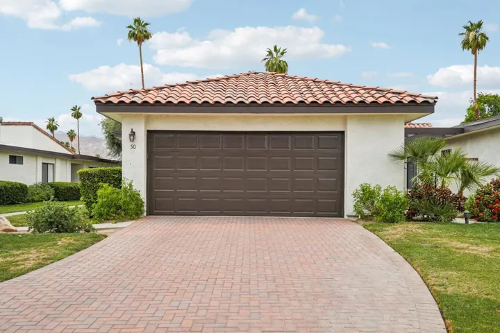 Paver stone driveway