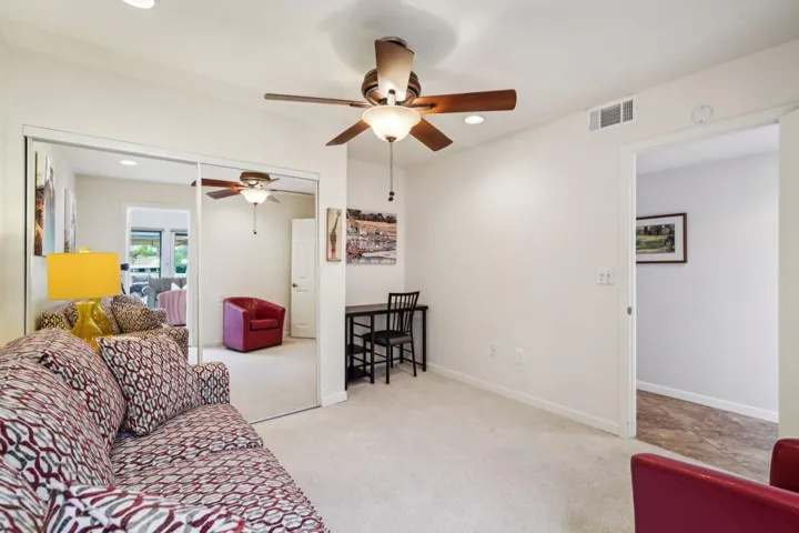 Guest bedroom #1