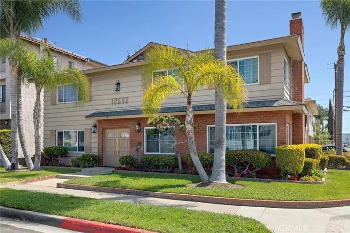 12532 Cranbrook Avenue, Hawthorne, California 90250