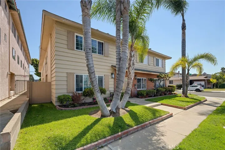 12532 Cranbrook Avenue, Hawthorne, California 90250