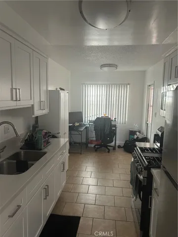 12532 Cranbrook Avenue, Hawthorne, California 90250