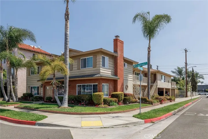 12532 Cranbrook Avenue, Hawthorne, California 90250