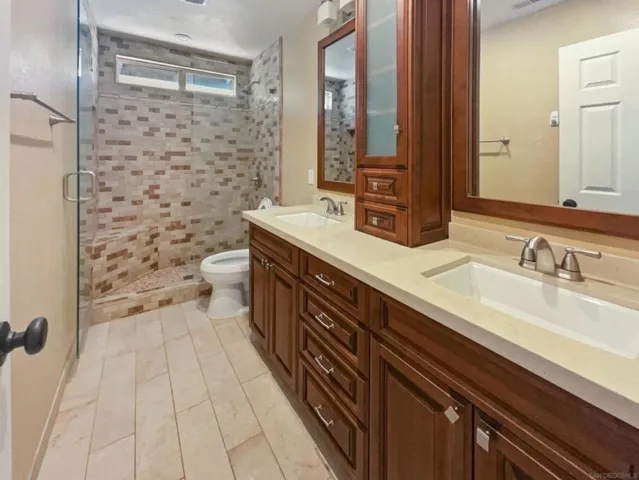 10334 Hitching Post Way, Santee, California 92071