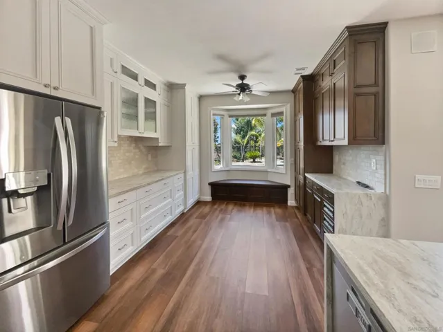 10334 Hitching Post Way, Santee, California 92071