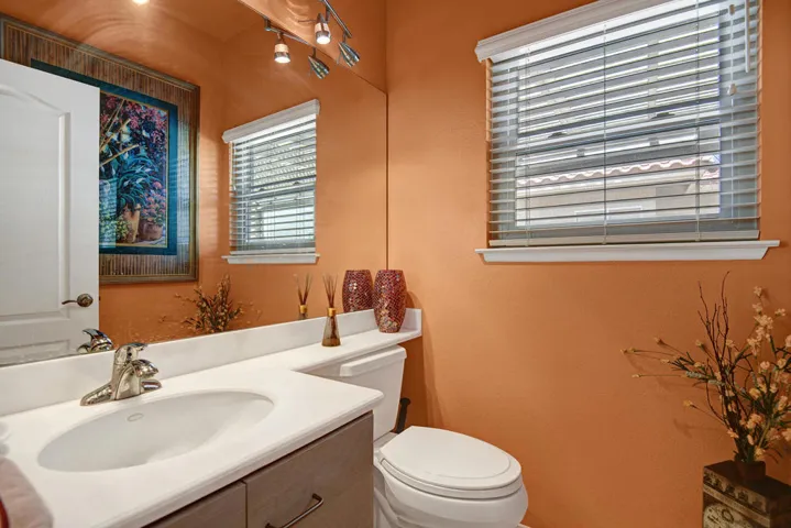 POWDER ROOM.jpg mls