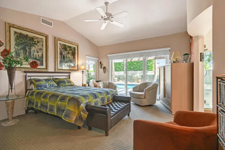 PRIMARY BEDROOM.jpg mls