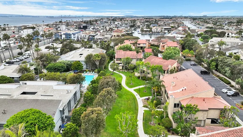 16879 Bluewater Lane 25, Huntington Beach, California 92649