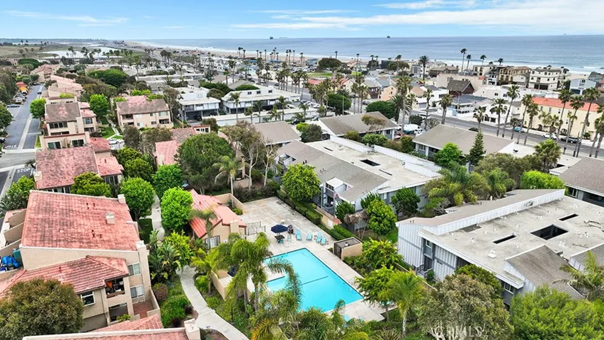 16879 Bluewater Lane 25, Huntington Beach, California 92649