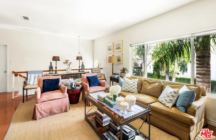 151 S Rexford Drive, Beverly Hills, California 90212