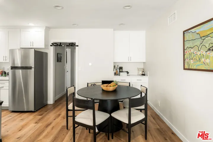 151 S Rexford Drive, Beverly Hills, California 90212