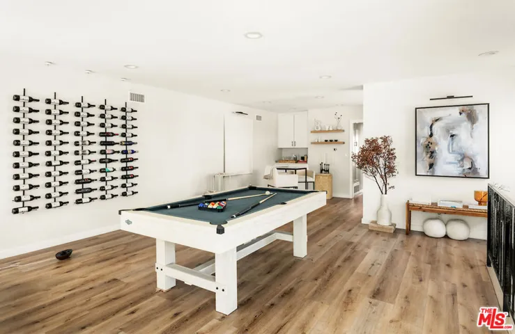 151 S Rexford Drive, Beverly Hills, California 90212