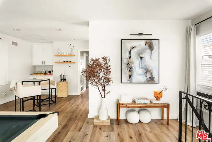 151 S Rexford Drive, Beverly Hills, California 90212