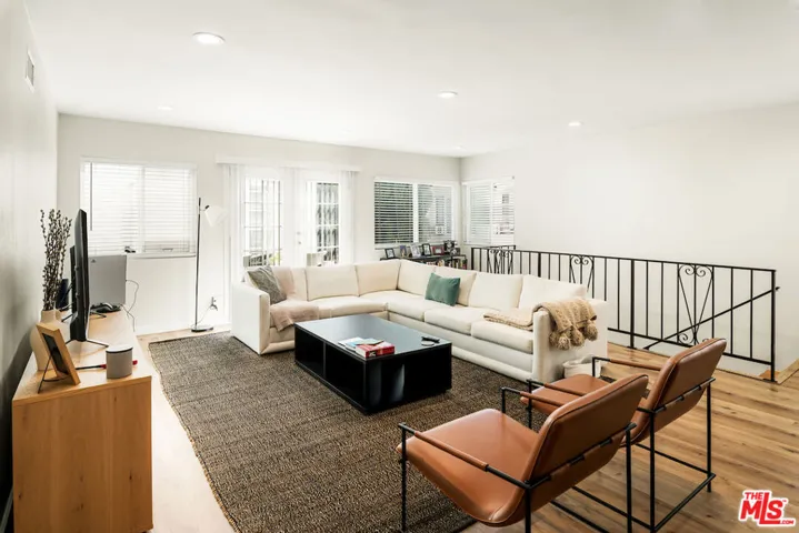 151 S Rexford Drive, Beverly Hills, California 90212