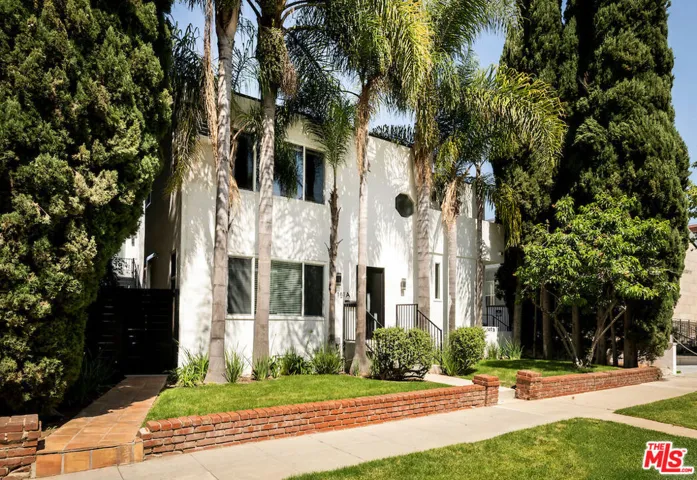 151 S Rexford Drive, Beverly Hills, California 90212