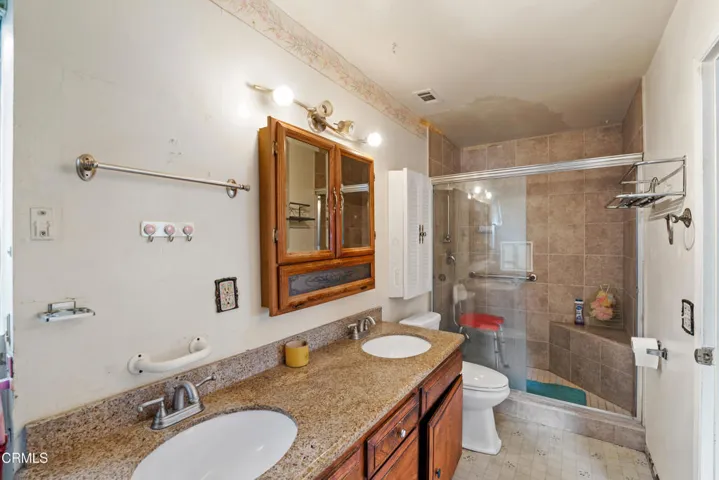 4320 Hamilton Ave MLS-18