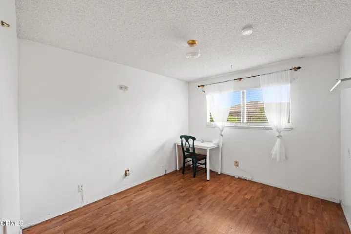 4320 Hamilton Ave MLS-15