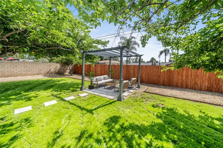 725 San Anselmo Avenue, San Bernardino, California 92410