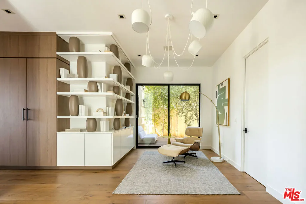 816 Glenmere Way, Los Angeles, California 90049 home-pic-8