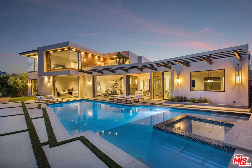 816 Glenmere Way, Los Angeles, California 90049 home-pic-17