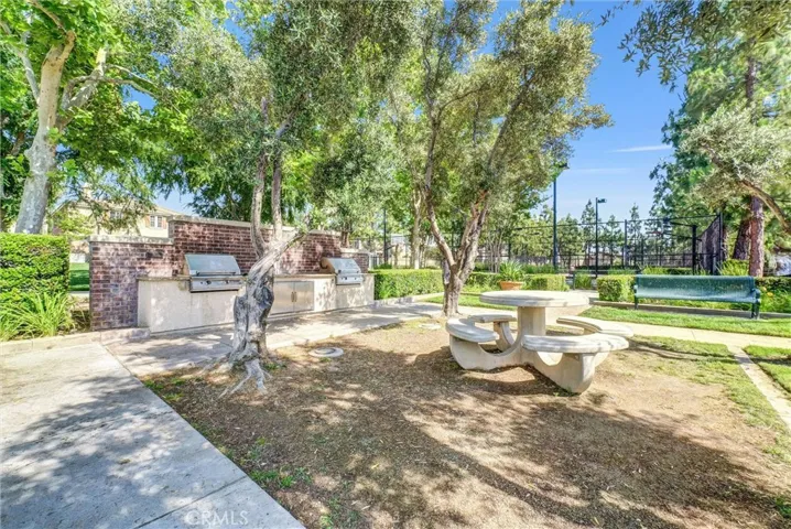 5321 Prato Lane, Fontana, California 92336